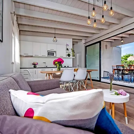 Feriehus In Mit Grossem Garten *